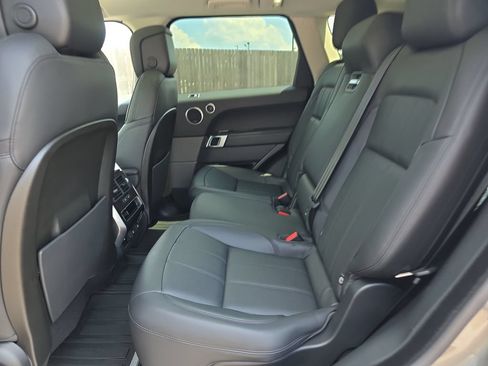 Used 2019 Land Rover Range Rover Sport HSE AWD/4WD image 12