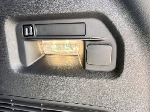 New 2026 Ford Explorer ST-Line AWD/4WD image 18
