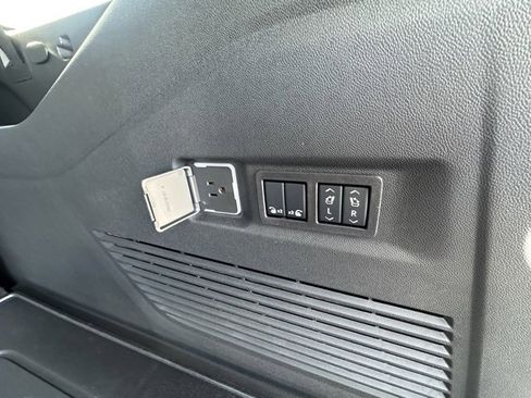 New 2026 GMC Yukon XL Elevation w/ LPO, Floor Liner Package image 7