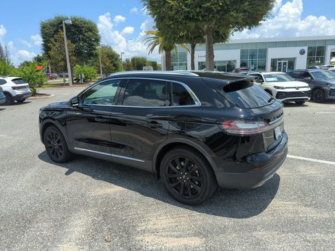 Used 2022 Lincoln Nautilus Reserve w/ Equipment Group 201A AWD/4WD image 9