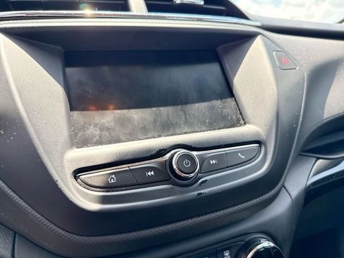Used 2021 Chevrolet TrailBlazer LS FWD image 10
