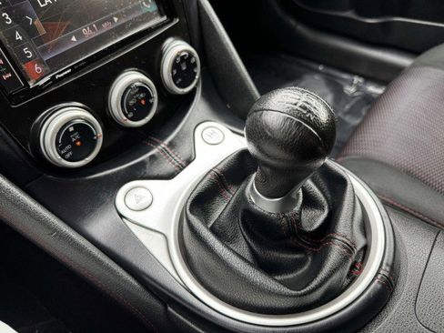 Used 2014 Nissan 370Z NISMO w/ Bose Package image 33