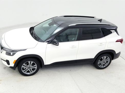 Used 2023 Kia Seltos S FWD image 33
