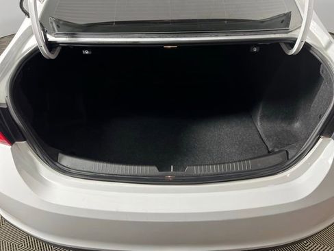 Used 2018 Chevrolet Malibu LT image 15