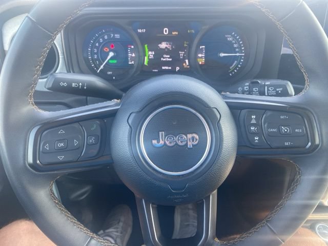 Used 2024 Jeep Wrangler Unlimited AWD/4WD image 21