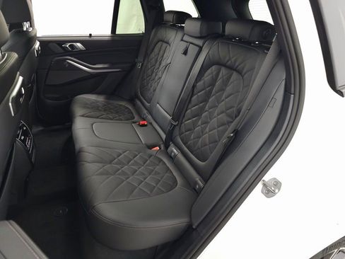 Used 2026 BMW X5 M60i image 33