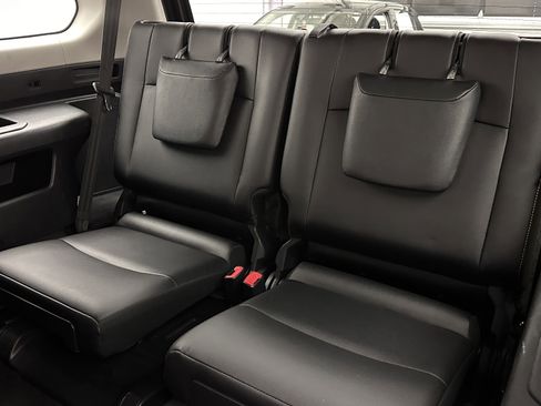 Used 2018 Toyota 4Runner SR5 Premium image 30