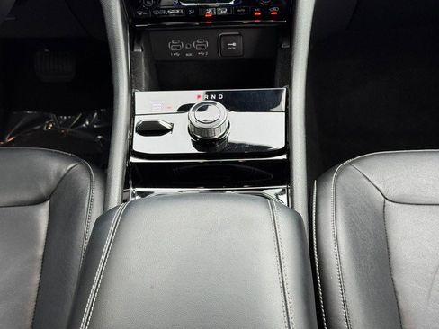 Used 2022 Jeep Grand Cherokee L Limited image 15