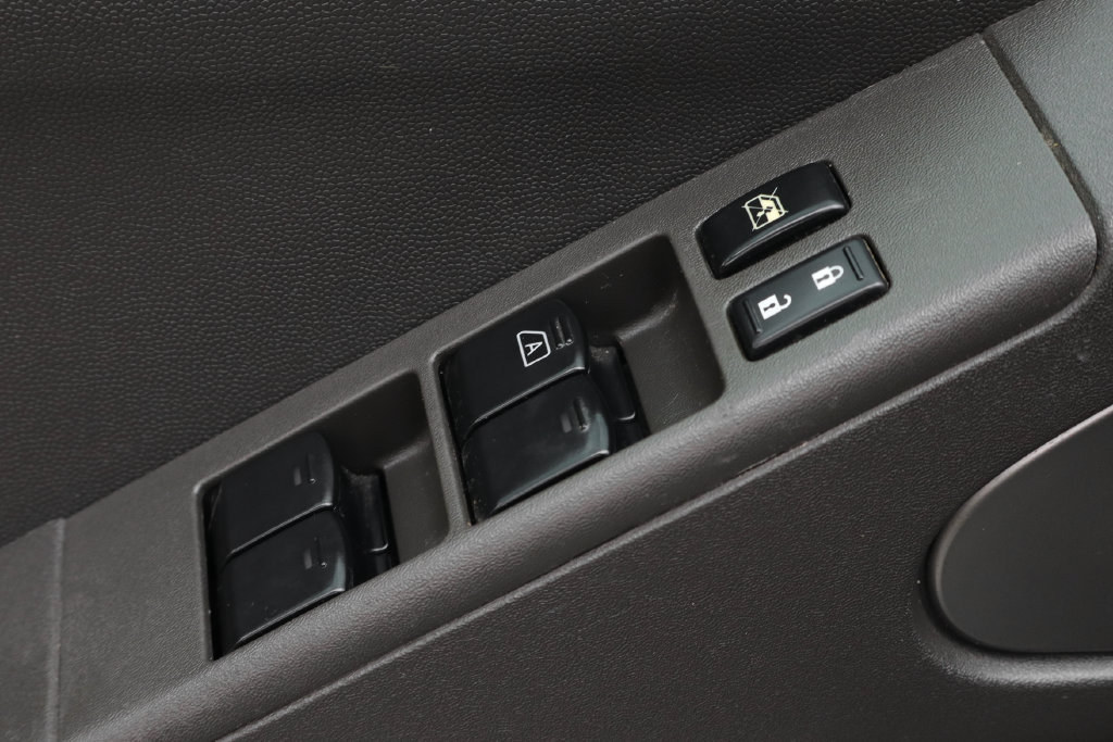 Used 2019 Nissan Frontier PRO-4X AWD/4WD image 19