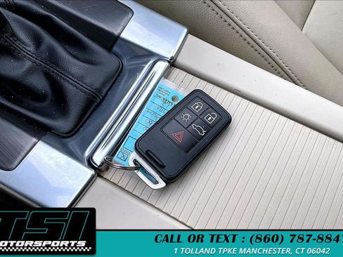 Used 2016 Volvo XC60 T5 Premier image 11