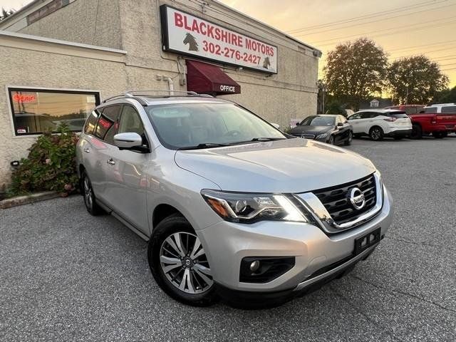 Used 2017 Nissan Pathfinder SL w/ SL Premium Package AWD/4WD image 1