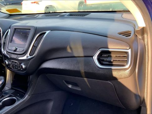 Used 2022 Chevrolet Equinox LT image 17