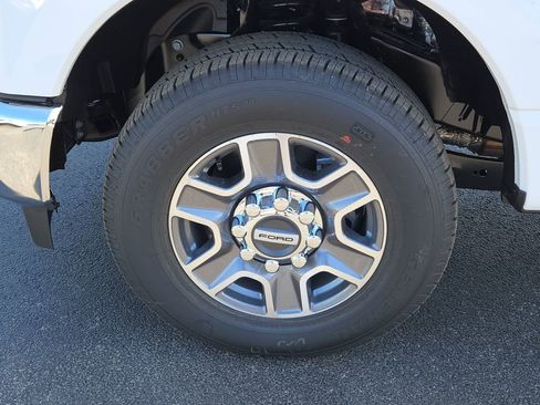 New 2026 Ford F350 Lariat image 17