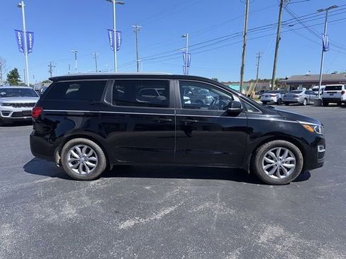 Used 2019 Kia Sedona EX FWD image 3
