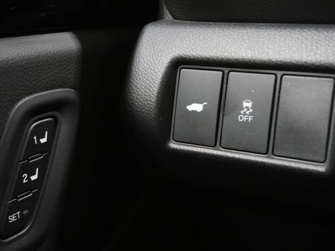 Used 2025 Honda Pilot Touring image 15