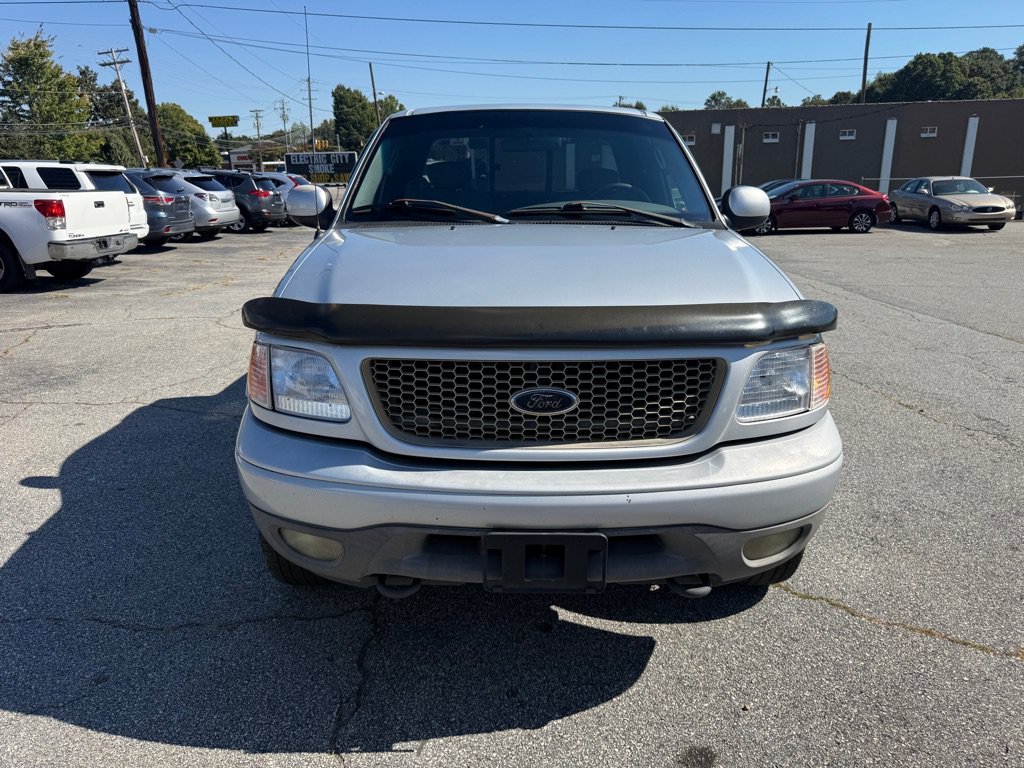 Used 2002 Ford F150 XLT AWD/4WD image 2