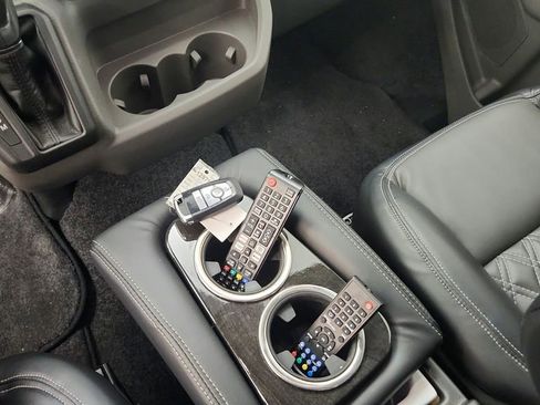 Used 2025 Ford Transit 150 Low Roof AWD image 15