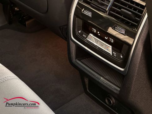 Used 2022 BMW X5 xDrive40i w/ Climate Comfort Package image 25