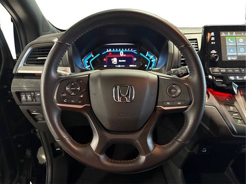 Used 2023 Honda Odyssey Sport image 16