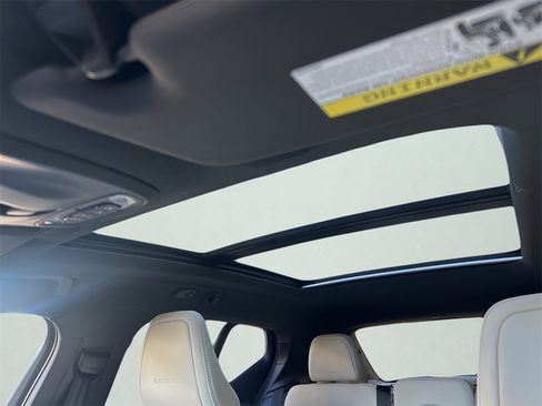 Used 2020 Volvo XC40 T4 Inscription image 49