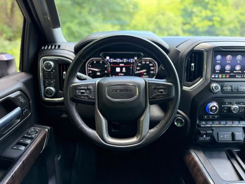 Used 2023 GMC Sierra 2500 Denali w/ Denali Ultimate Package AWD/4WD image 21