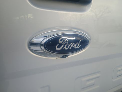 Certified 2019 Ford Ranger XL w/ Equipment Group 101A Mid image 8