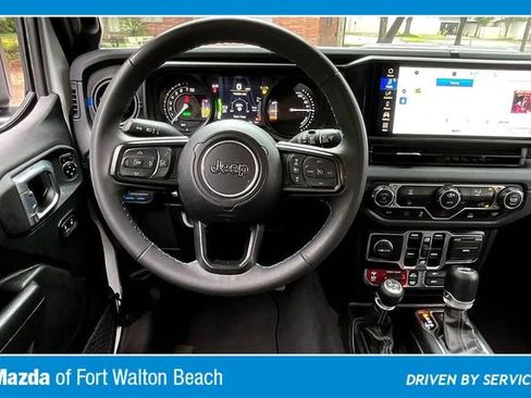 Used 2024 Jeep Wrangler Unlimited Rubicon 4xe AWD/4WD image 8