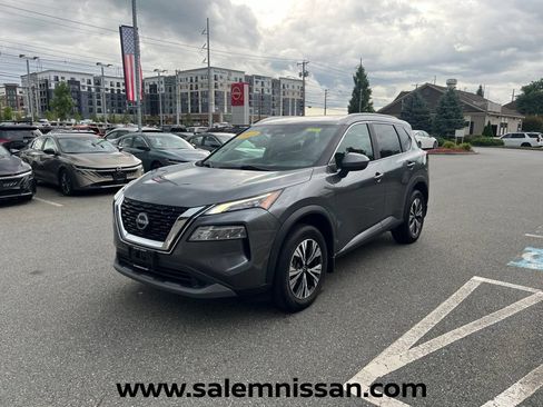 Used 2023 Nissan Rogue SV w/ SV Premium B Package AWD/4WD image 3