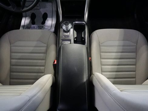 Used 2018 Ford Fusion S image 27