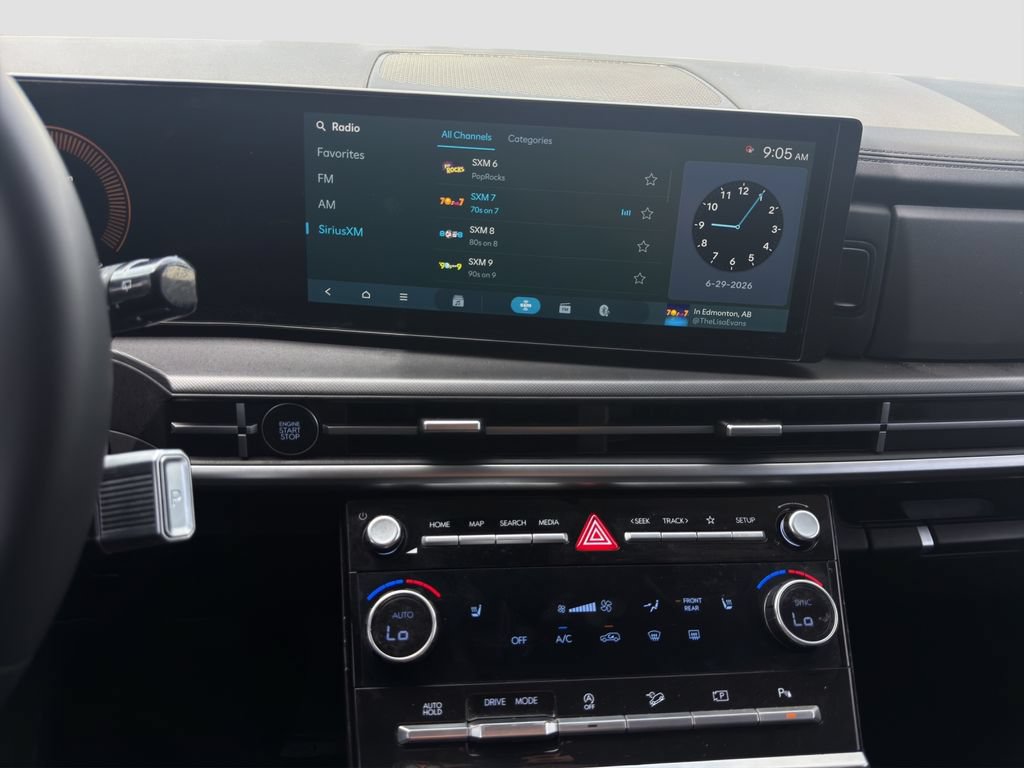 Used 2024 Hyundai Santa Fe SEL FWD image 16