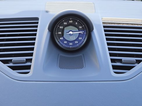 Certified 2025 Porsche 911 Carrera image 17