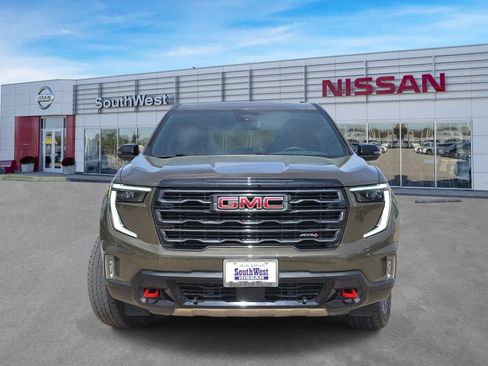 Used 2024 GMC Acadia AT4 w/ Luxury Package AWD/4WD image 10