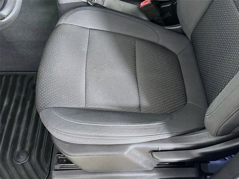 Used 2020 Chevrolet Silverado 1500 Custom w/ Custom Value Package image 18