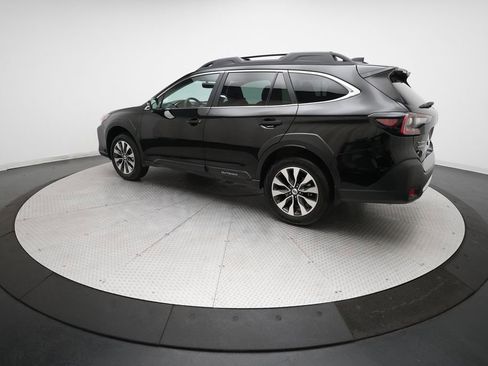 Used 2025 Subaru Outback Limited image 35