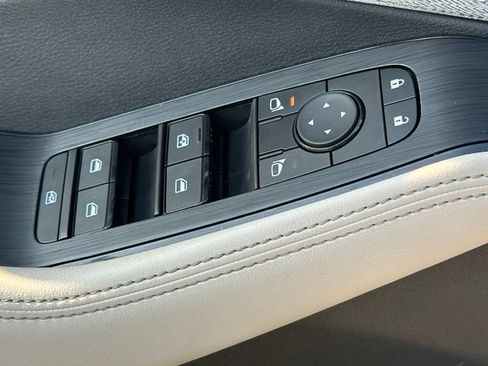 Certified 2023 Nissan Rogue SV FWD image 20