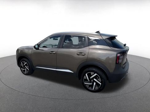 Used 2026 Nissan Kicks SV w/ Cold Weather Package FWD image 10