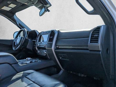 Used 2021 Ford Expedition XLT image 22