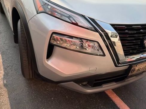 Used 2023 Nissan Rogue SV AWD/4WD image 4