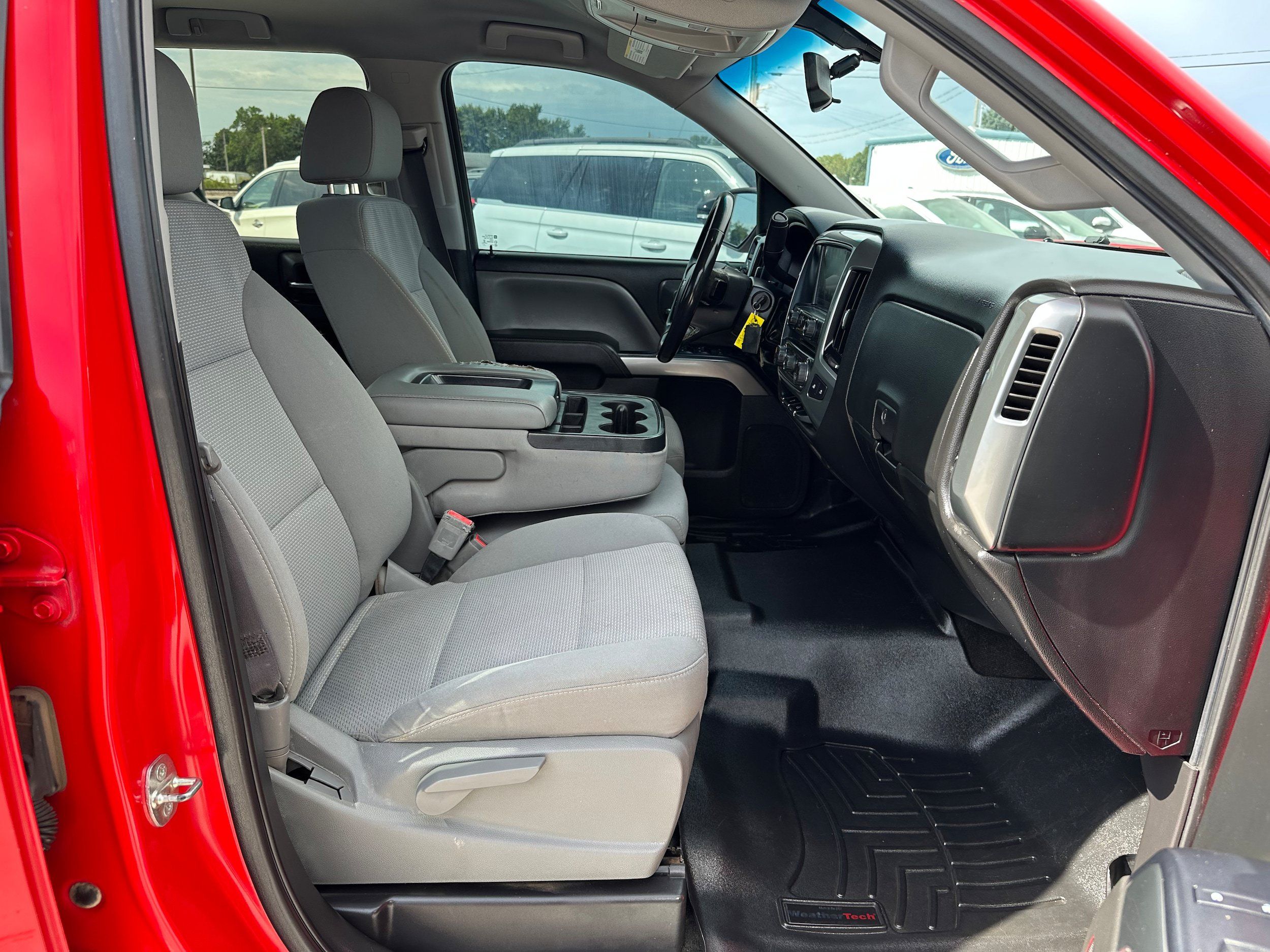 Used 2017 Chevrolet Silverado 1500 LT w/ All Star Edition AWD/4WD image 12