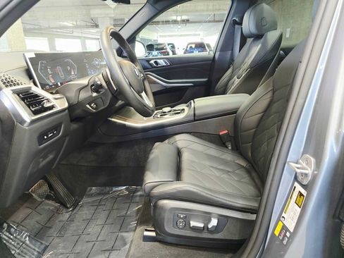 Used 2025 BMW X5 xDrive50e w/ Premium Package AWD/4WD image 23