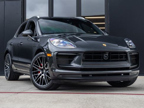 Certified 2024 Porsche Macan S AWD/4WD image 6