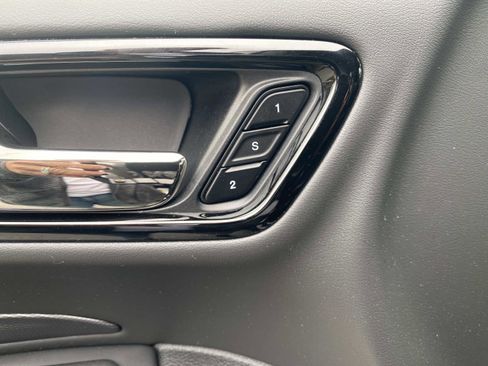 Certified 2024 Dodge Durango GT image 22