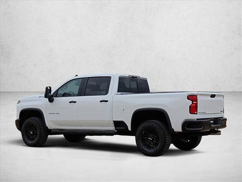 Used 2025 Chevrolet Silverado 2500 ZR2 AWD/4WD image 6