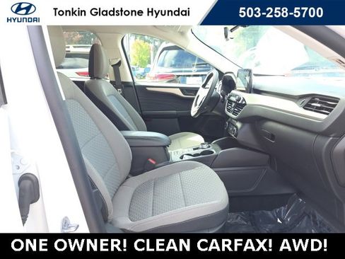 Used 2022 Ford Escape SE image 23