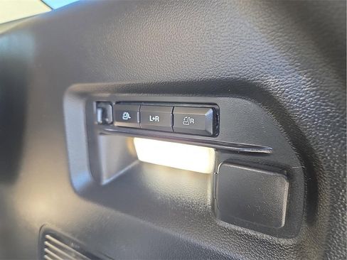 Used 2023 Ford Explorer Limited w/ Limited Technology Package image 9