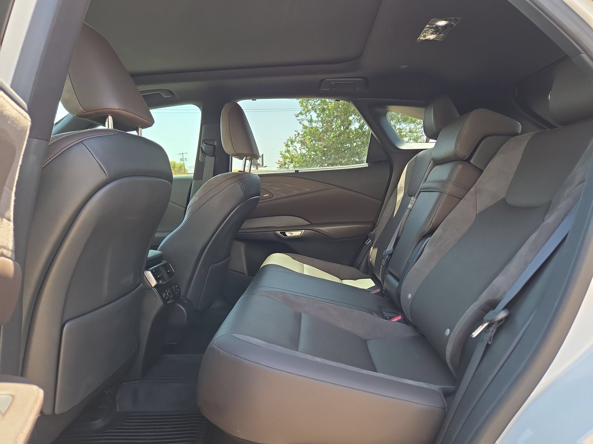 Used 2023 Lexus RX 350 AWD w/ Cold Area Package image 13