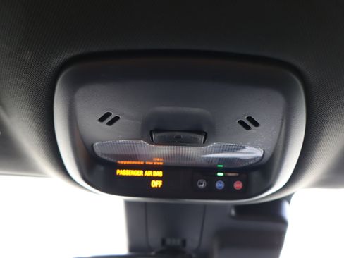 Certified 2024 Chevrolet Trax RS w/ Driver Confidence Package image 30