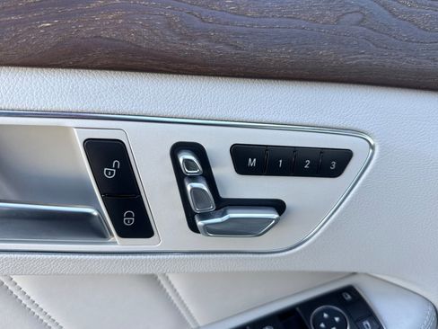 Used 2014 Mercedes-Benz E 550 E 550 Sport image 22