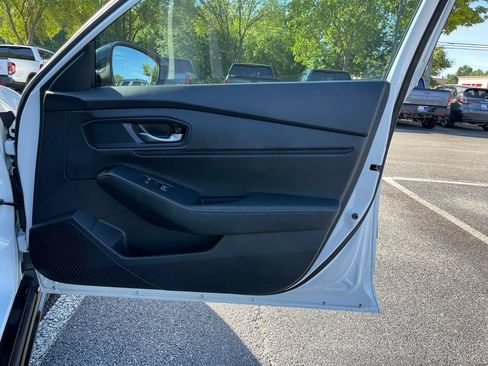 Certified 2025 Honda Accord Sport image 30