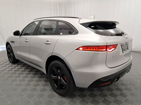Used 2019 Jaguar F-PACE S image 5